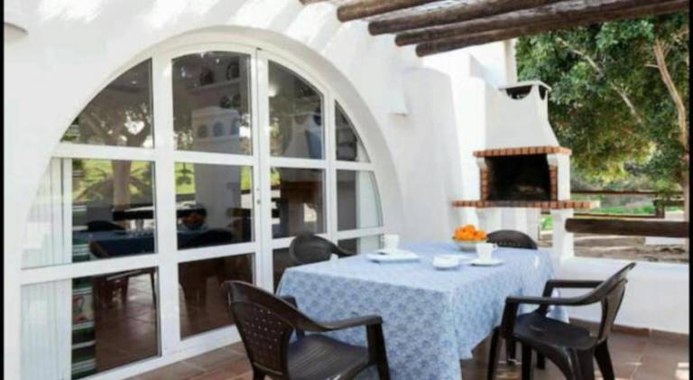 Holiday apartment with patio — photo 2