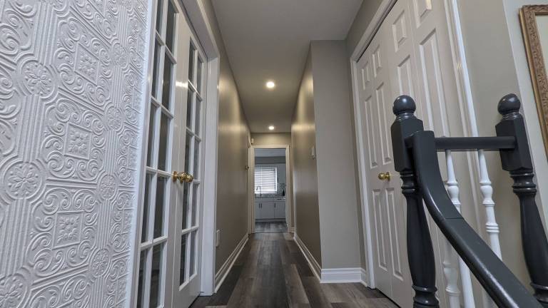 Family-oriented big vacation home with yard | Dogs allowed — photo 2