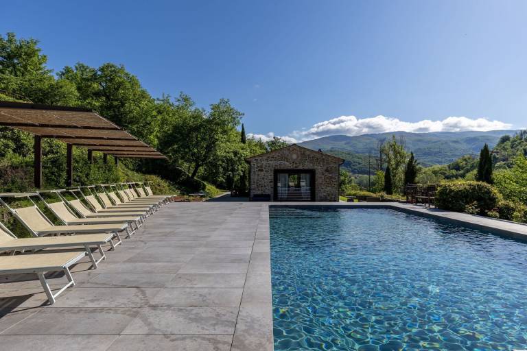 Child-friendly villa with yard, grill & private pool | Pet-friendly — photo 5