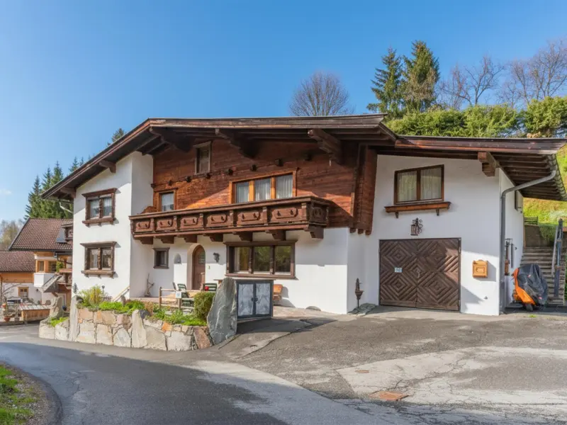 Ferienwohnung mit Hund in Kitzbühel fuer max. 8 Personen