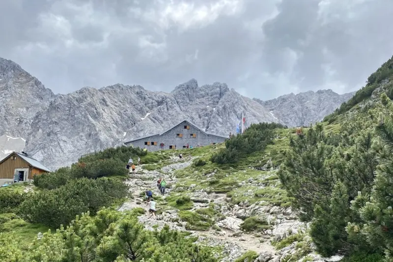 Ferienhaus in Garmisch-Partenkirchen für max. 5 Personen Ferienhaus in Garmisch-Partenkirchen für max. 5 Personen