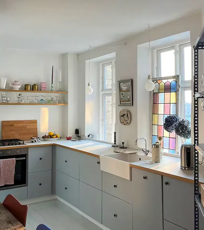 Rummelig lejlighed med gårdhave på Nørrebro