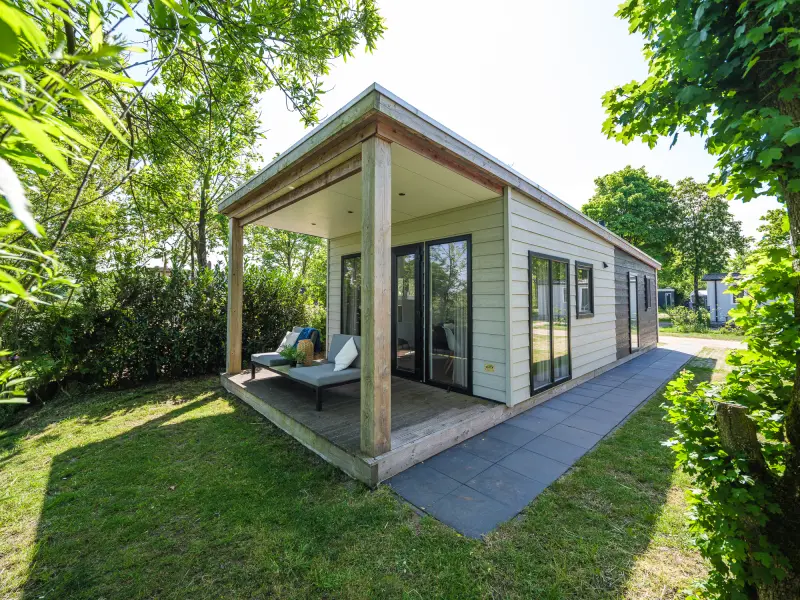 Chalet mit Terrasse, Sauna und Whirlpool