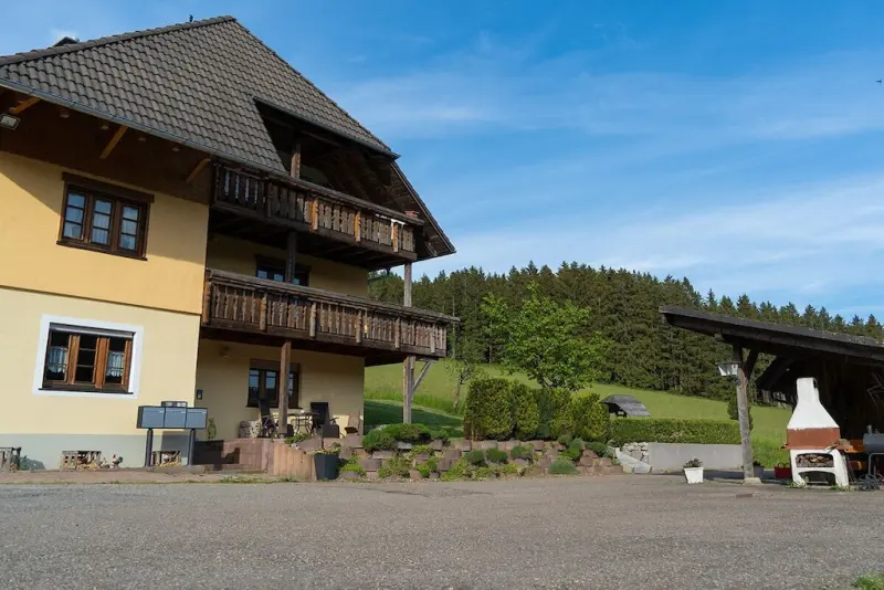 Ferienhaus mit Hund in Vöhrenbach, Furtwangen im Schwarzwald für max. 5 Personen Ferienhaus mit Hund in Vöhrenbach, Furtwangen im Schwarzwald für max. 5 Personen