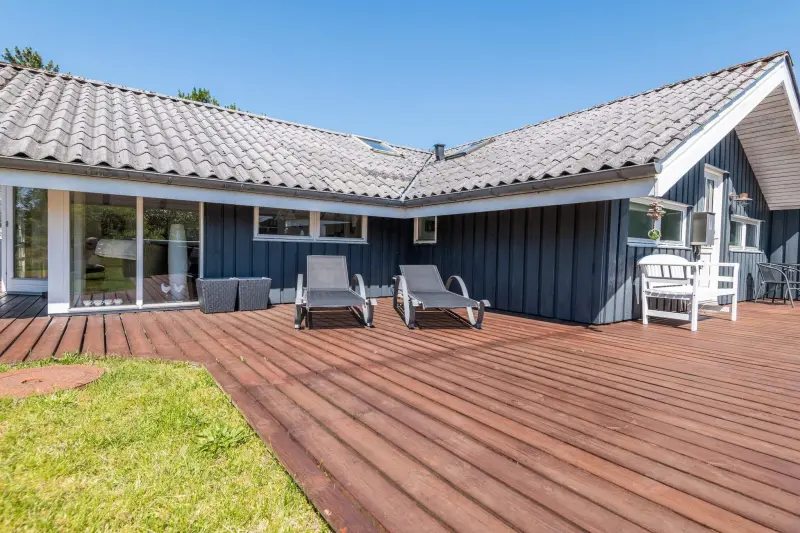 Ferienhaus mit Hund in Rindby Strand fuer max. 6 Personen