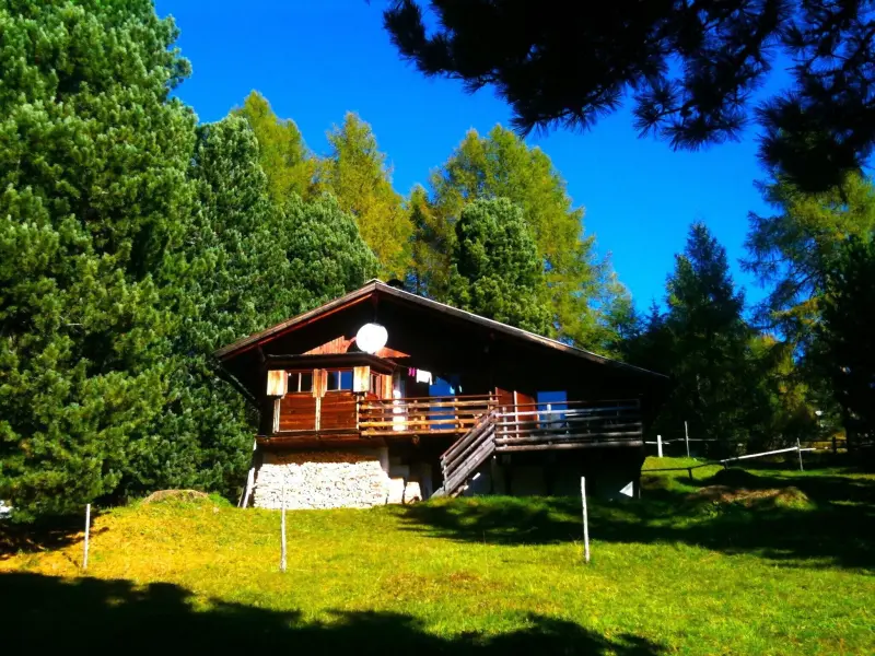     
Hütte ∙ 5 Gäste ∙ 4 Schlafzimmer

