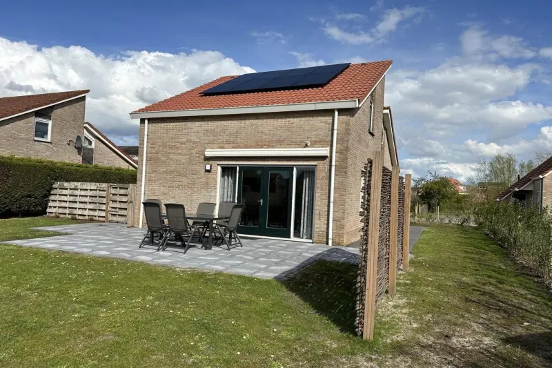 Ferienhaus mit Terrasse und Garten | Neben dem Strand | Haustiere sind willkommen
