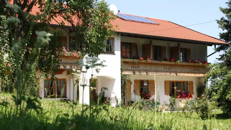 Ferienwohnung mit Hund in Grassau für max. 2 Personen Ferienwohnung mit Hund in Grassau für max. 2 Personen