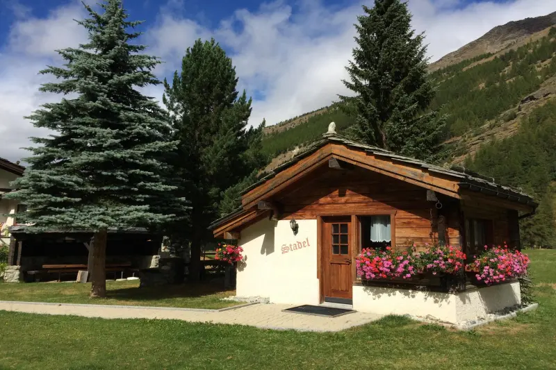 Ferienhaus mit Hund in Saas-Grund für max. 2 Personen Ferienhaus mit Hund in Saas-Grund für max. 2 Personen