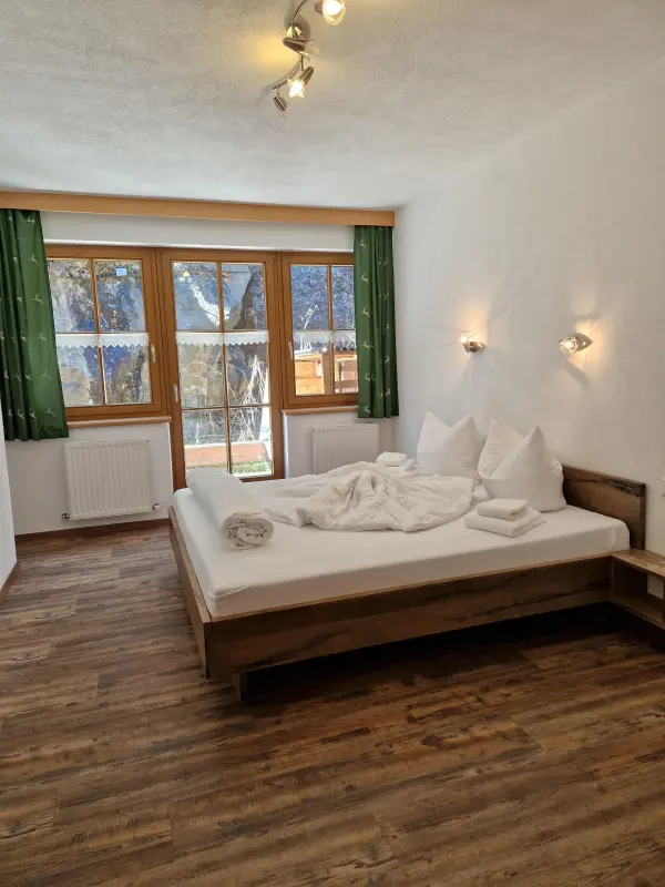 Ferienwohnung mit Hund in Sölden für max. 6 Personen Ferienwohnung mit Hund in Sölden für max. 6 Personen