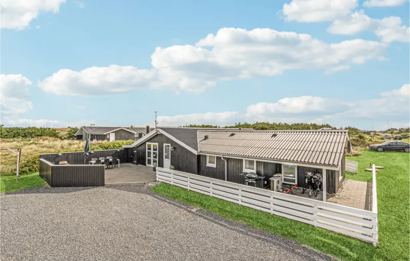Ferienhaus mit Hund inKlegod Strand  f&uuml;r max. 8 Personen