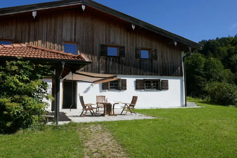 Ferienhaus mit Hund inTegernsee  f&uuml;r max. 6 Personen