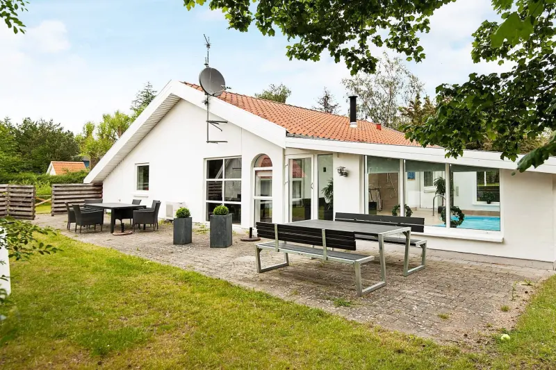 Ferienhaus mit Hund in Egsmark Strand fuer max. 8 Personen
