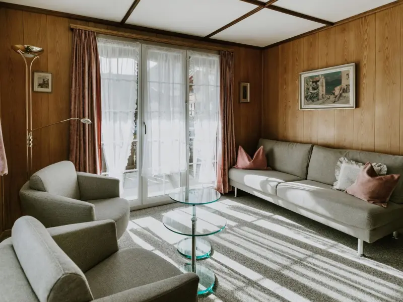 Ferienwohnung mit Hund in Adelboden für max. 5 Personen Ferienwohnung mit Hund in Adelboden für max. 5 Personen