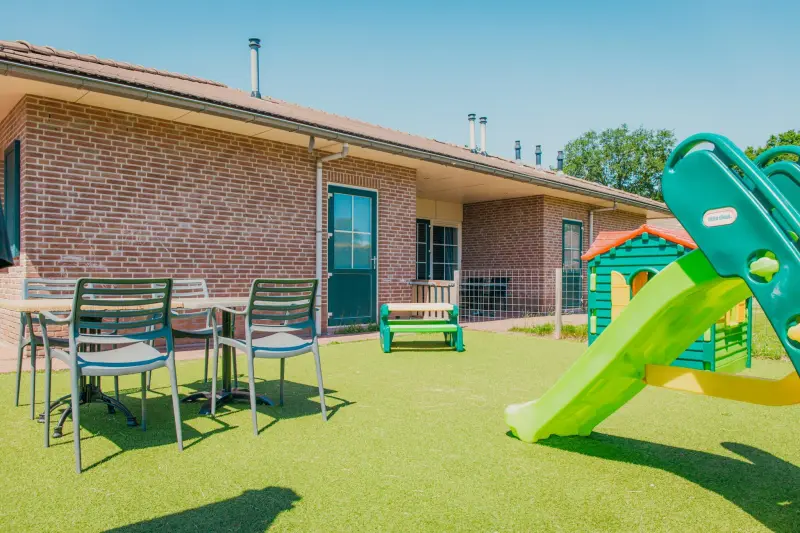 Gemütliches Ferienhaus mit Garten, Terrasse und Pool | Haustiere sind willkommen