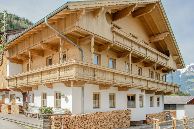 Ferienwohnung in Gemeinde Hainzenberg, Zillertal Arena - größtes Skigebiet im Zillertal für max. 4 Personen Ferienwohnung in Gemeinde Hainzenberg, Zillertal Arena - größtes Skigebiet im Zillertal für max. 4 Personen