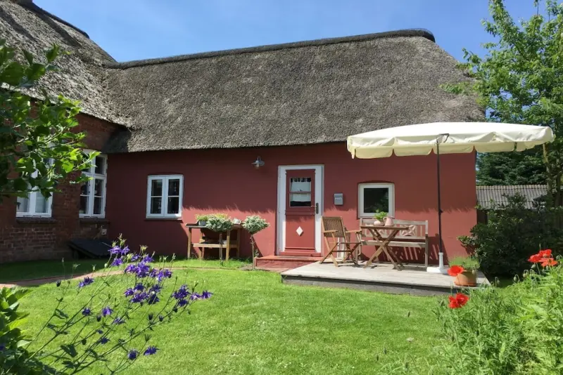     
Ferienhaus ∙ 2 Gäste ∙ 1 Schlafzimmer
