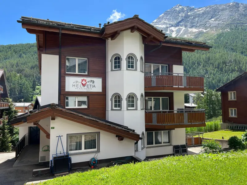 Ferienwohnung mit Hund in Saas-Fee für max. 2 Personen Ferienwohnung mit Hund in Saas-Fee für max. 2 Personen