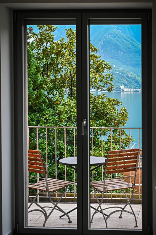 Ferienwohnung mit Hund in Melide, Luganersee für max. 2 Personen Ferienwohnung mit Hund in Melide, Luganersee für max. 2 Personen