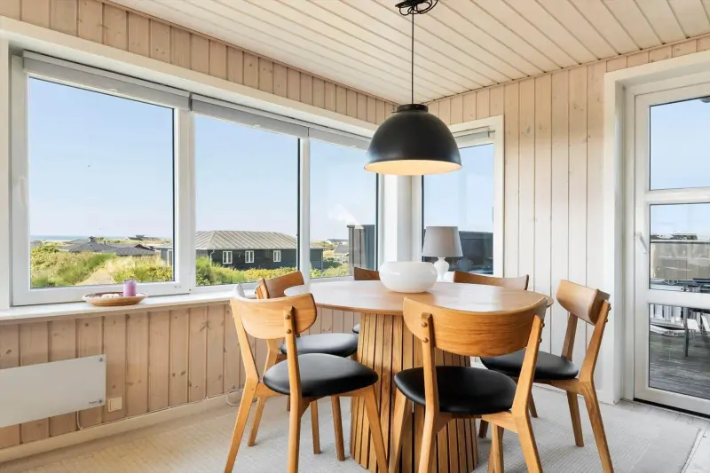 Ferienhaus mit Hund in Rindby Strand fuer max. 4 Personen