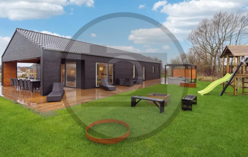     
Ferienhaus ∙ 12 Gäste ∙ 4 Schlafzimmer

