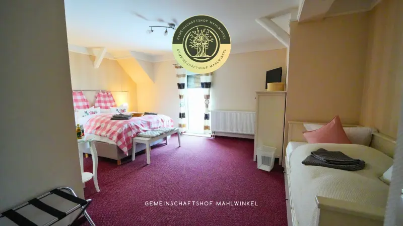 Privatzimmer mit Hund in Mahlwinkel, Burgstall für max. 4 Personen Privatzimmer mit Hund in Mahlwinkel, Burgstall für max. 4 Personen
