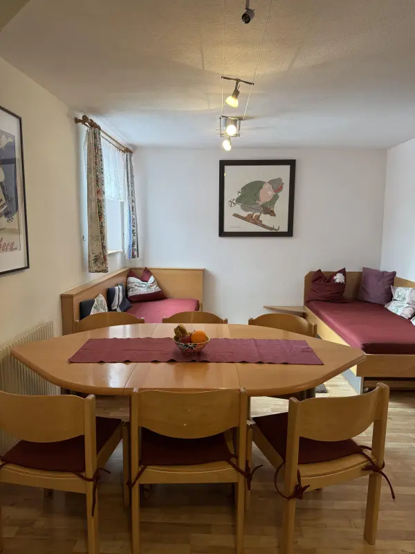Ferienwohnung in Sankt Anton am Arlberg für max. 4 Personen Ferienwohnung in Sankt Anton am Arlberg für max. 4 Personen
