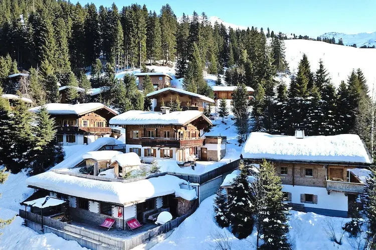 Ferienwohnung mit Hund in Hochfügen, Gemeinde Ried im Zillertal für max. 4 Personen Ferienwohnung mit Hund in Hochfügen, Gemeinde Ried im Zillertal für max. 4 Personen