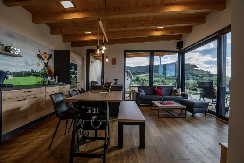     
Ferienhaus ∙ 5 Gäste ∙ 2 Schlafzimmer
