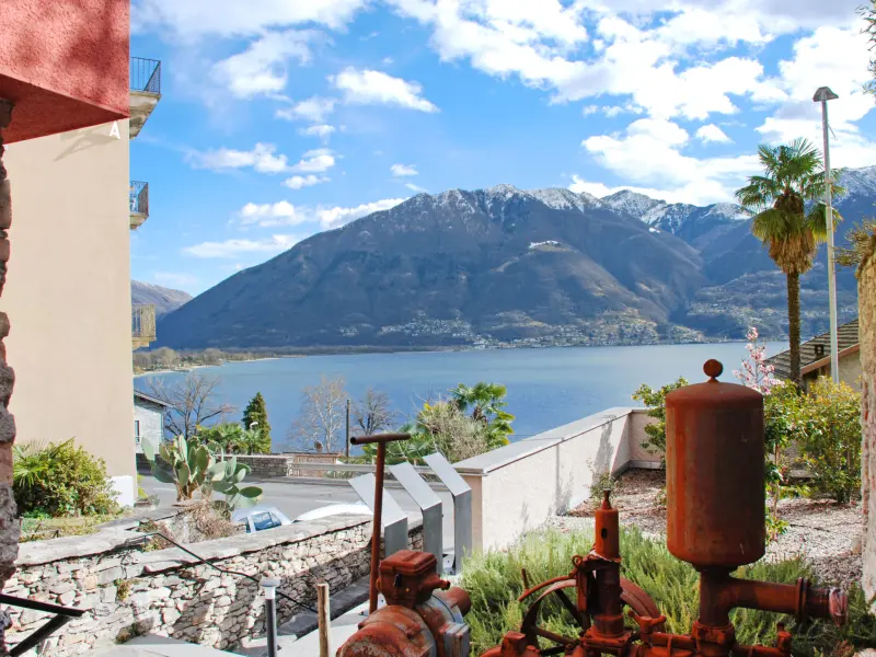 Ferienhaus mit Hund in Minusio, Tessin für max. 4 Personen Ferienhaus mit Hund in Minusio, Tessin für max. 4 Personen