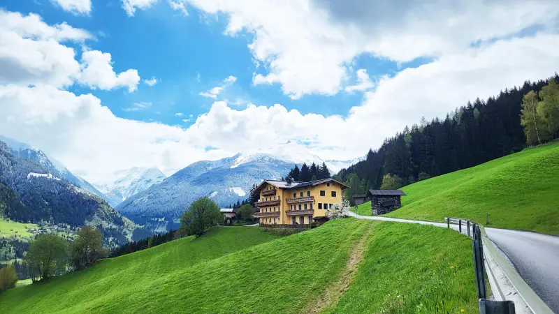 Ferienhaus mit Hund in Bad Hofgastein für max. 20 Personen Ferienhaus mit Hund in Bad Hofgastein für max. 20 Personen