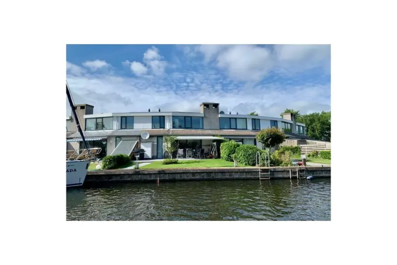 Ferienhaus mit Grill, Terrasse und Garten