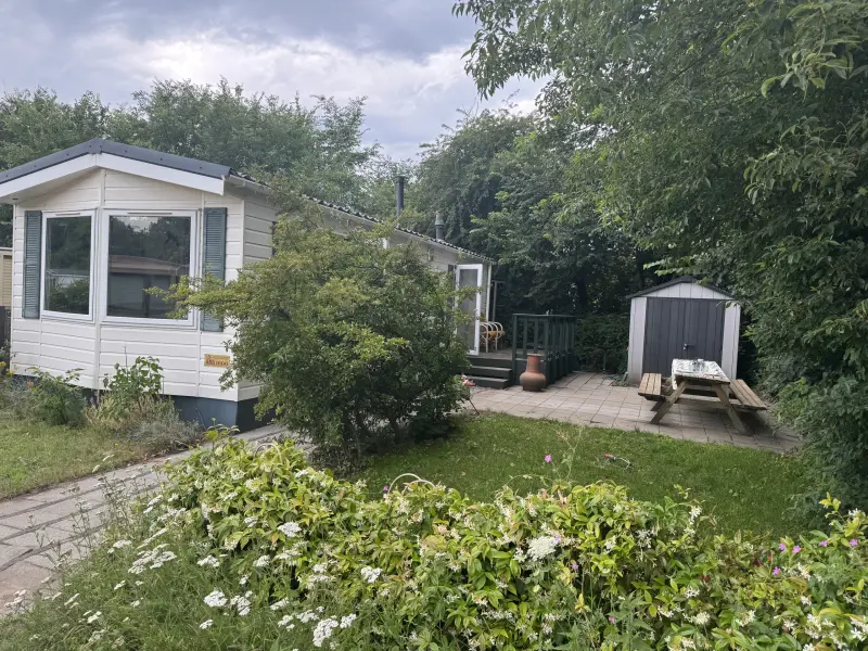Chalet mit Hund in Ockenburgh, Scheveningen fuer max. 4 Personen
