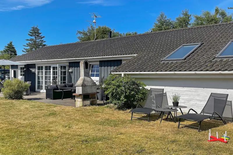 Ferienhaus mit Hund in Ørsted, Ostjütland fuer max. 10 Personen