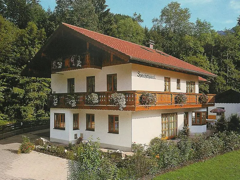 Ferienwohnung  Hallein