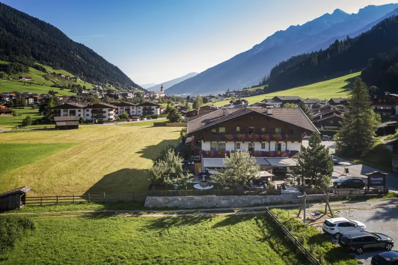 Ferienwohnung mit Hund in Neustift im Stubaital, 