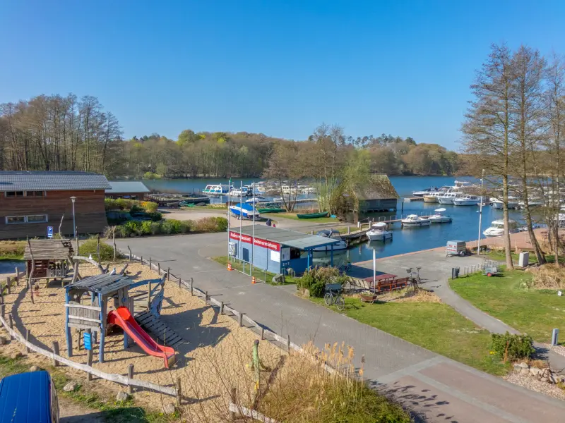 Ferienwohnung mit Hund inWaren (Müritz), Mecklenburgische Seenplatte  f&uuml;r max. 4 Personen