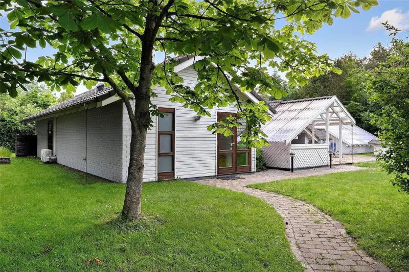 Ferienhaus mit Hund in Hou, Bisnap fuer max. 7 Personen