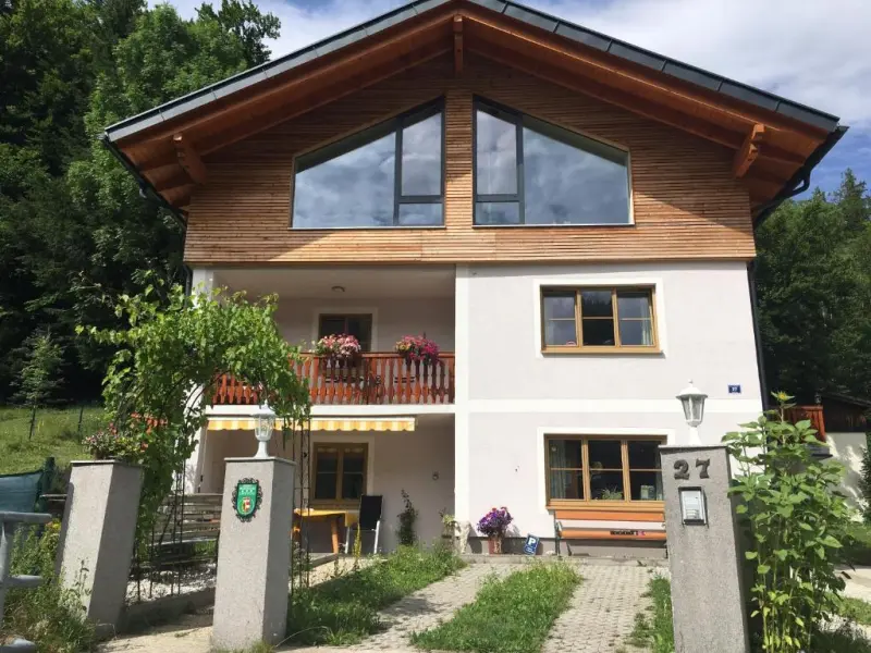 Ferienwohnung mit Hund in Hof bei Salzburg, Salzkammergut f&uuml;r max. 6 Personen