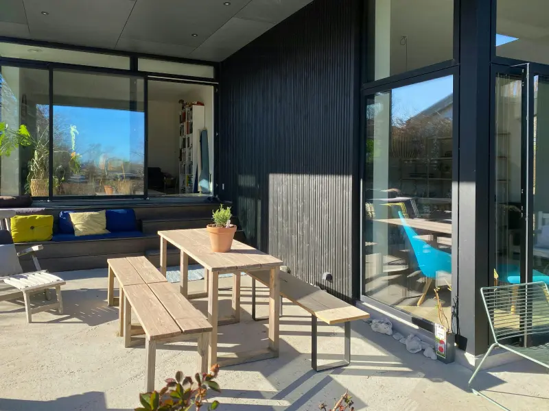 Moderne strandhus ved Skæring Strand