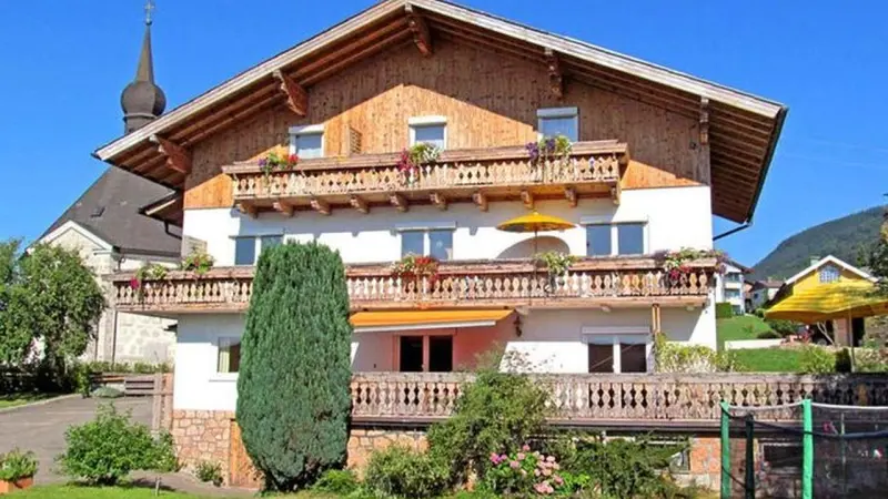 Ferienwohnung mit Hund in Mondsee für max. 4 Personen Ferienwohnung mit Hund in Mondsee für max. 4 Personen