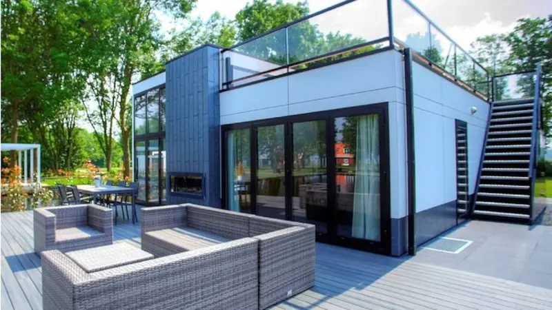 Charmantes Ferienhaus mit Terrasse, Pool und Garten | Strand in der Nähe | Haustiere sind willkommen
