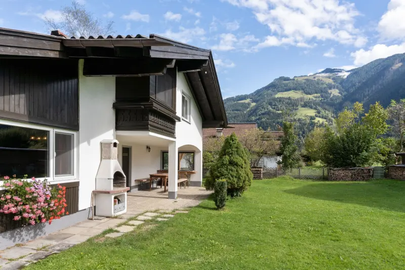 Ferienhaus mit Hund in Maishofen fuer max. 8 Personen