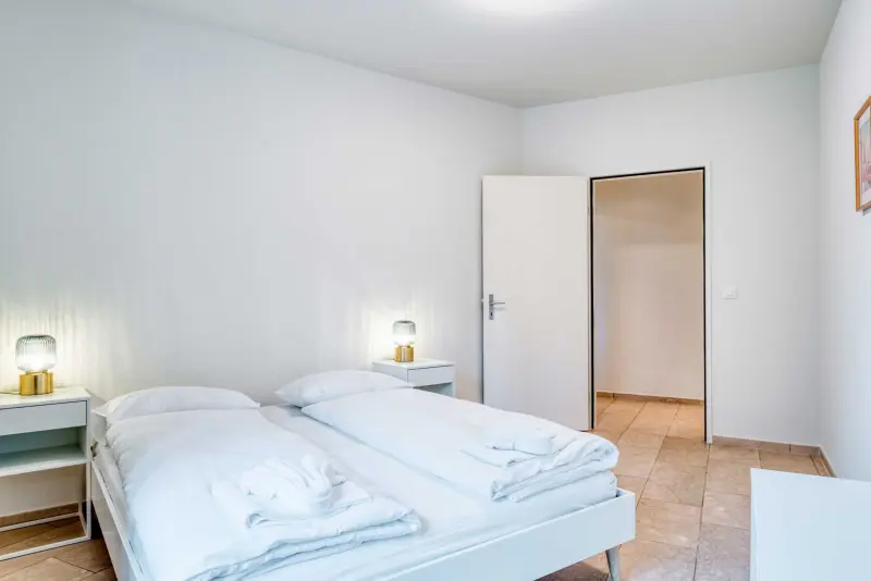 Ferienwohnung mit Hund in Alt-Wiedikon, Zürich für max. 6 Personen Ferienwohnung mit Hund in Alt-Wiedikon, Zürich für max. 6 Personen