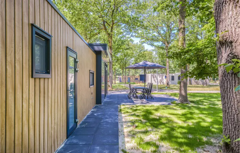 Ferienhaus mit Garten, Pool und Terrasse