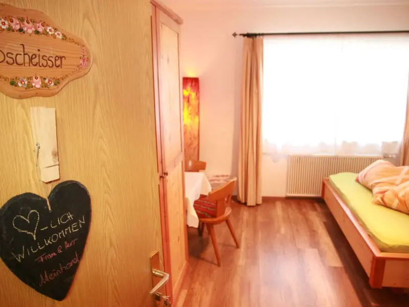 Ferienwohnung mit Hund in Grän, 