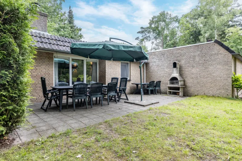 Ferienhaus mit Grill, Terrasse und Garten