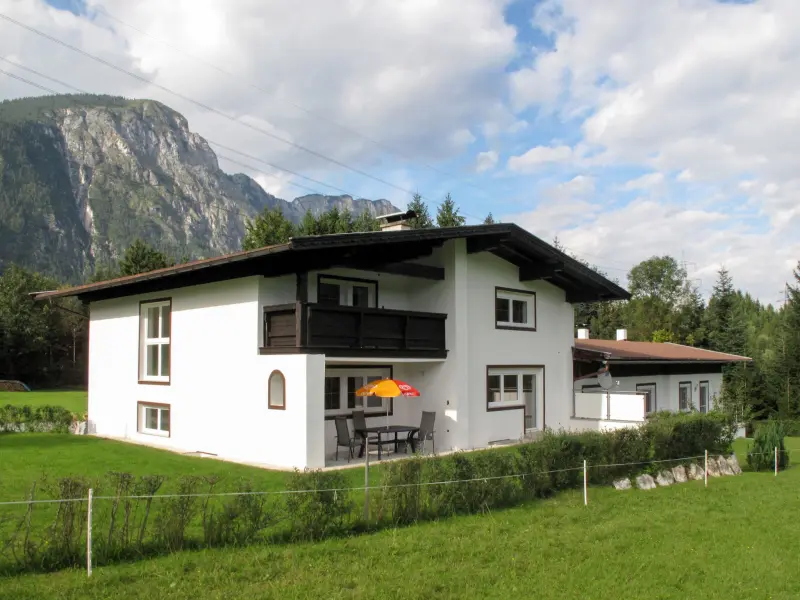 Ferienhaus mit Hund in Angerberg für max. 10 Personen Ferienhaus mit Hund in Angerberg für max. 10 Personen