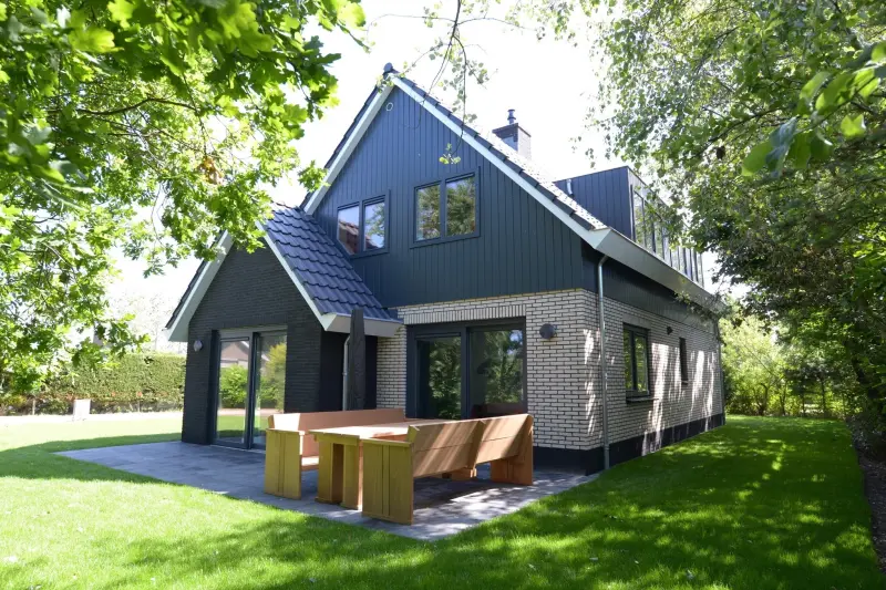 Voll ausgestattete charmante Villa mit Terrasse, Grill und Garten | Hunde erlaubt