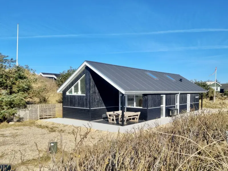 Ferienhaus mit Whirlpool, zwei Terrassen und zwei Bädern